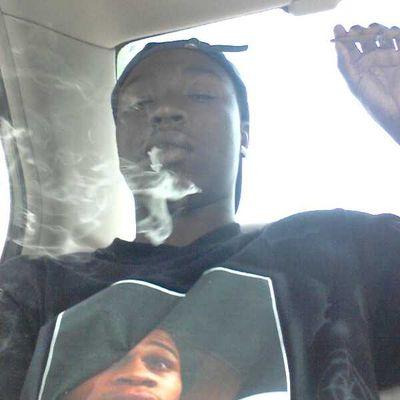 Graduated Class Of 2K14. 19Yrs Young & Stacking & Flipping It , The Money Im Stacking It