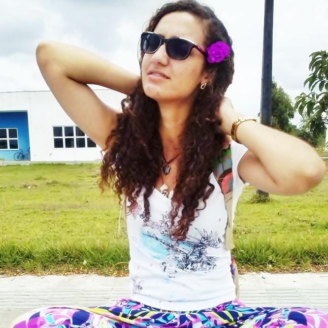 Sou como você me vê.
Posso ser leve como uma brisa ou forte como uma ventania,
Depende de quando e como você me vê passar.