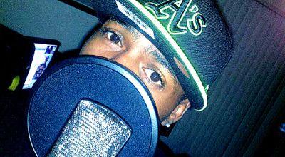 THIS IS THE OFFICIAL PROMOTIONAL PAGE FOR @iKingVance PLEASE FOLLOW FOR THE LATEST NEWS AND MUSIC - SEND BEATS & FEATURE REQUESTS TO - youngvance510@gmail.com -