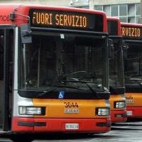 Vuoi sapere se il tuo bus farà ritardo? Se passerà in orario? Scrivici! Ti risponderemo con efficienza!
•fakeaccount•