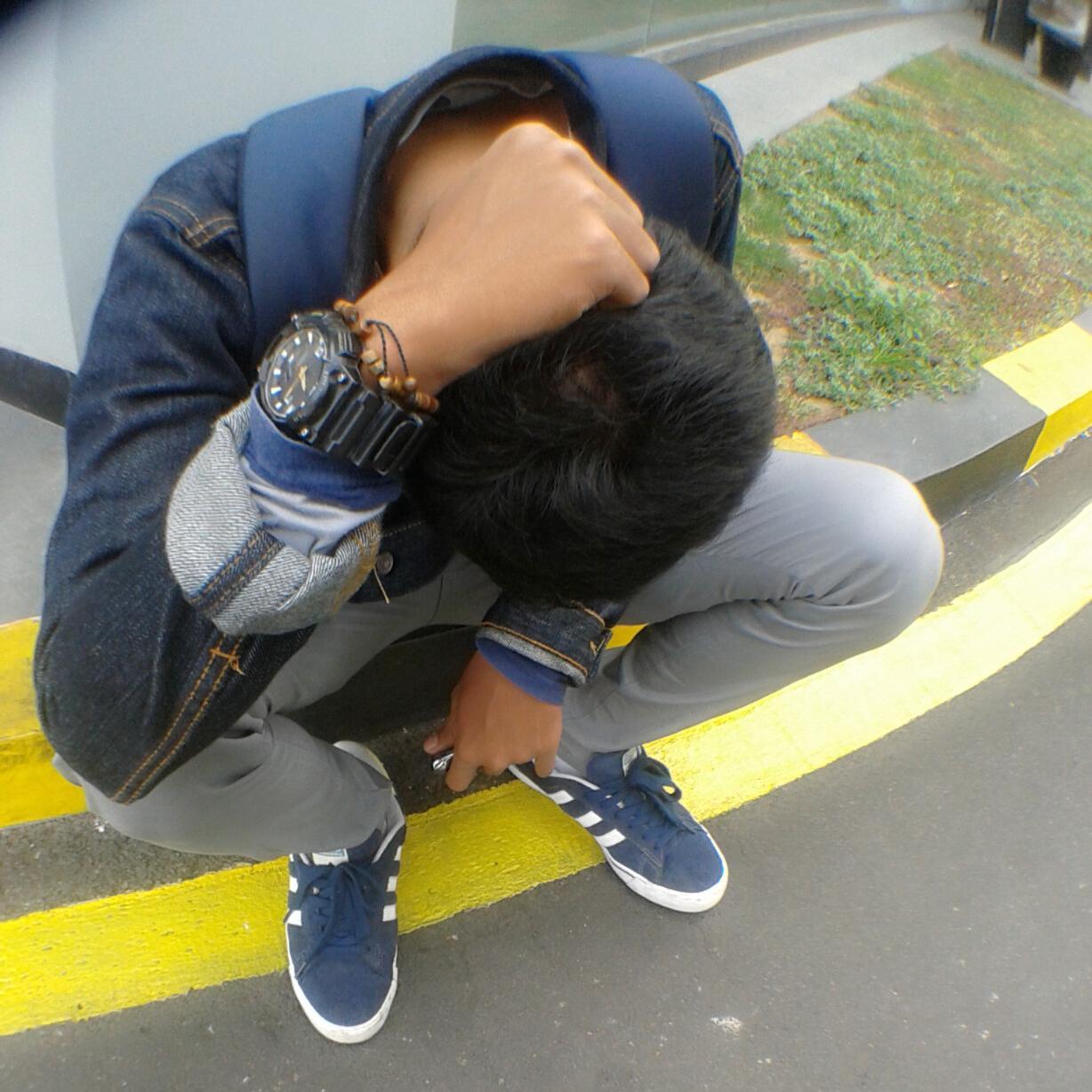 Post-Hardcore | Analis kesehatan Poltekkes kemenkes sby 14' |
