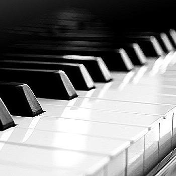 I'm a pianist.