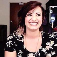 Demi 👄 Pretty Little Liars 🙊 Vegan ☘