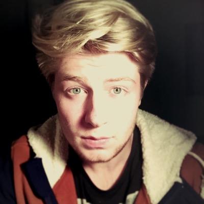 Captain_jama's profile picture. Bat les couilles frère.