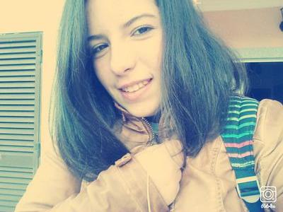 FOLLOW ME                      https://t.co/H7C2ezTDDR