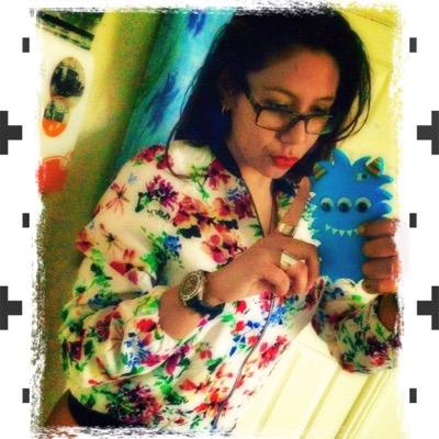 ☥ Soy un RT de mis padres un TL bipolarmente improvisado! ♚Real Madridista! CR7♚ ✏Lic. ❷ⓞ❶➂ ∞ Living abroad 🇮🇪