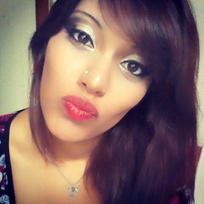 pakistani. #teamforeign. just a small town girl tryna make it in the long run. 18. ; Springfield, Il.