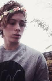 i followed you so pls follow @drewangeles07 dont follow this account if u want to