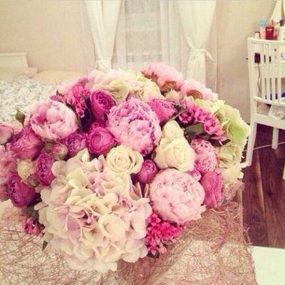 これは個人でやっています。Twitterを開いたときに空や海や木や花など自然の綺麗な写真など、花言葉などを更新していきます。フォローしていただけると嬉しいです!