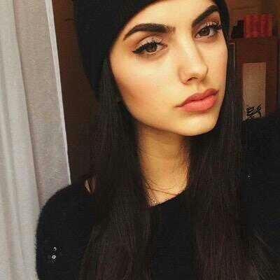 Roor__51's profile picture. فاشلة بالنقاشات أدفن مشاعري بقلبي ودموعي،مزاجية عنيدة مغرورة،متذوقةالشعر،ملكة عاشقة التملك ،الخاص فية جني http://t.co/27IBQWN9ux اتز عوبا .اتنفس هنا