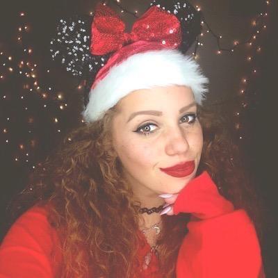 Sixteen year old dancer from New York. Single.