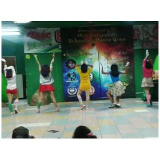 Modern Dance from SMA Yadika 11. Job/Dance Competition/Event/Booking? Call Contact Person: @sltnrflyslmn / pin:2634796F.