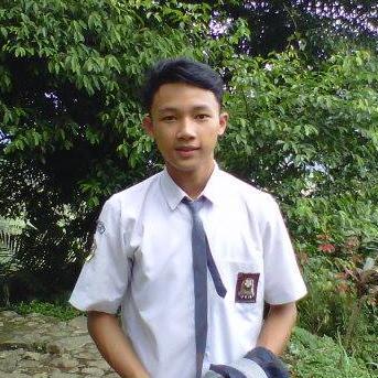 Aku adalah orang yang tak mau melihat air matamu