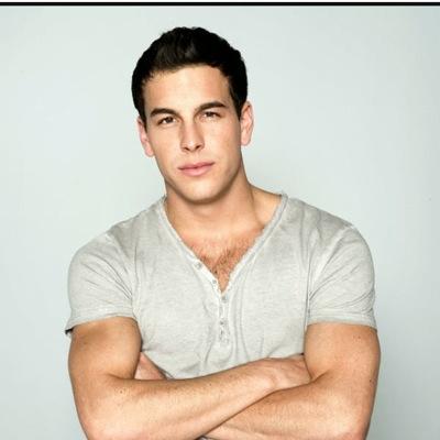 Me llamo Ulises Garmendia y soy el polizon del estrella polar Estoy enamorado de Ainhoa Montero Estrella polar vengo buscando a mi padre