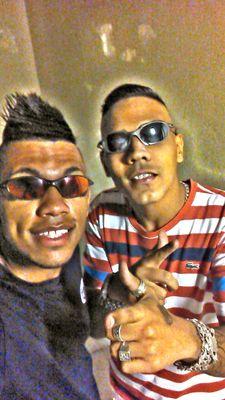 Trabalhava como Produtor do Mc Daleste ! 
    Hoje a Saudade e Grande , mais logo , logo estarei Junto com ele La em cima ! Eternamente te Amarei Amigo s2
