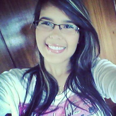 Mi nombre es Barbara Martinez, tengo 20 Años. Soy estudiante del 4to5to semestre de  gerencia industrial de la iupg.
