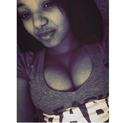 DyeseRiley's profile picture. take a picture it will last longer ......