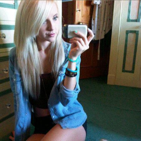 nicobenson's profile picture. Living vicariously through myself.