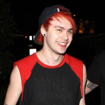 FREE FOLLOW, GO FOLLOW @_X_5SOS
