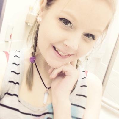 alieshapender's profile picture. • mermaid • ~Smile~