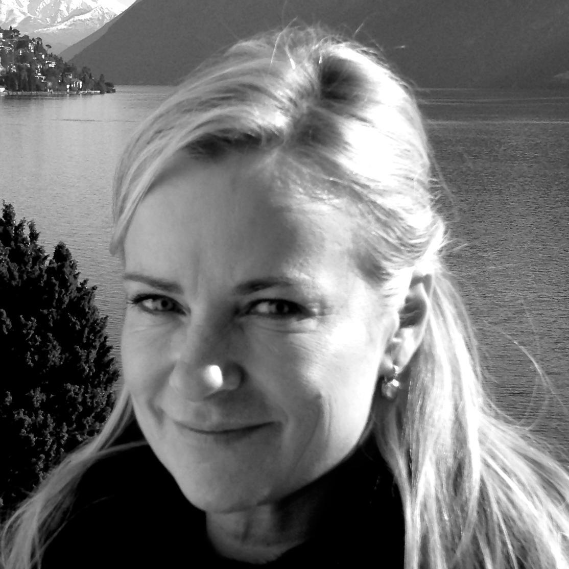 Designer/owner of womansbrand Portofino MadeToFit