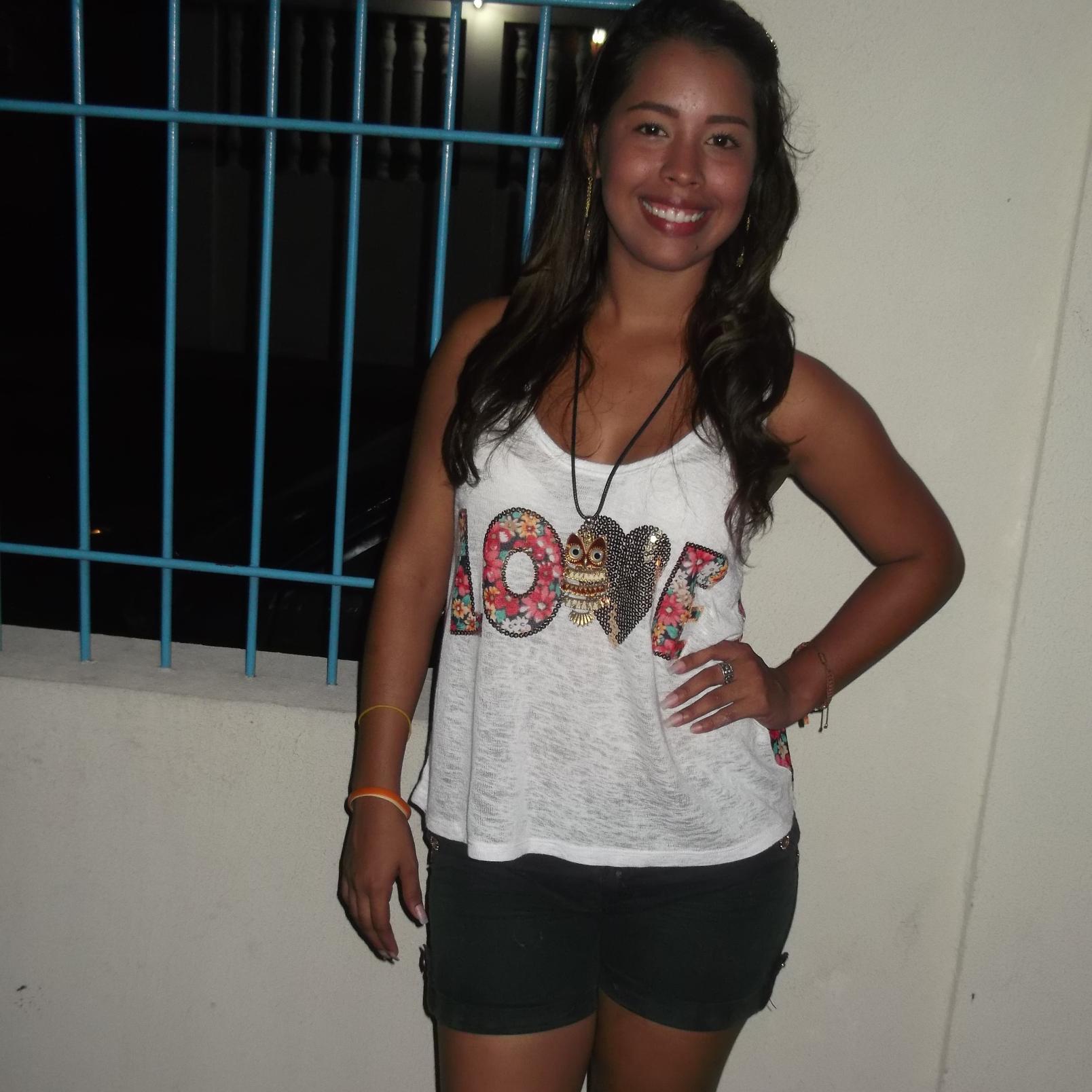 TSU en Electricidad!!  Humilde.. simpática.. .. :*
Amoo a mii famiiliaa.. son lo  mas importante en mi viida.. 
Sigueme y te sigo :*
