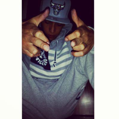MC, y estudiante vivo el hip hop a mi manera, no hay mayor escula que la calle
