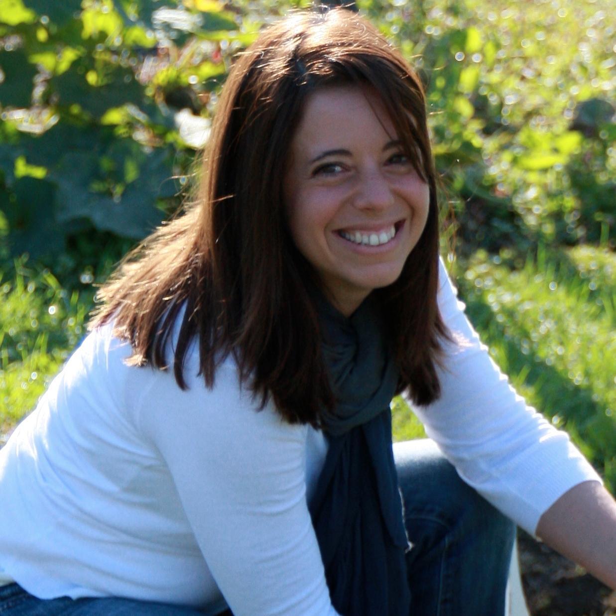 I'm a nutrition & digestive wellness expert. Culinary Therapy celebrates the power of food for beauty,energy & vibrant good health.      http://t.co/LZOUmzQcLL