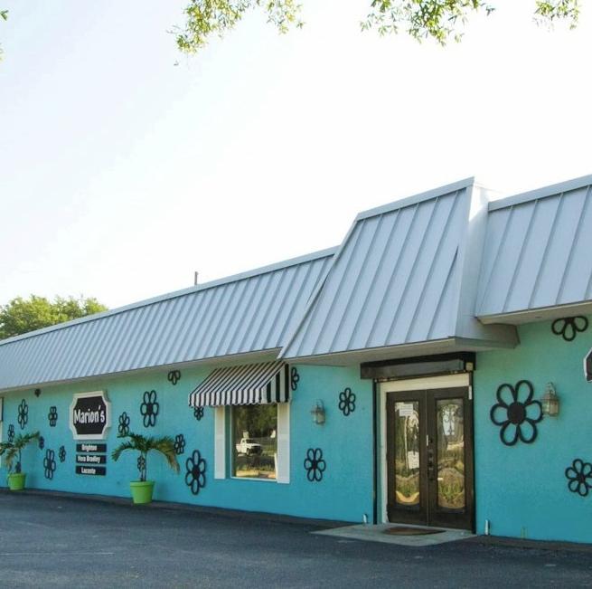 Marion's, a family owned and operated specialty retailer, has been serving St. Petersburg, Florida since 1987. We sell Brighton, Vera Bradley, Trollbeads & More