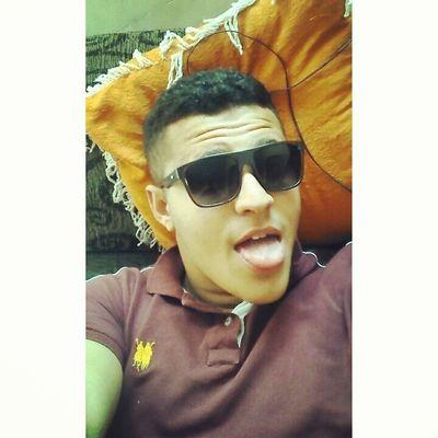 19 anos, Orgulhoso, Corinthiano, Determinado e Sonhador. Futuro engenheiro civil