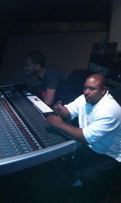 RAWMUSICENT's profile picture. Hip hop indie artist. http://t.co/GWrvFO6kL1 http://t.co/mKlt4Rvmaa. fb under Marvelis DAT Fly Guy.For bookings send emails to marvelis78.jj@gmail.com