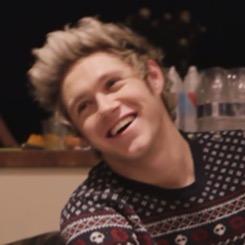 JaksjOr's profile picture. i gave you a free follow to help you gain so follow @nuggetscashton for me pls ily x