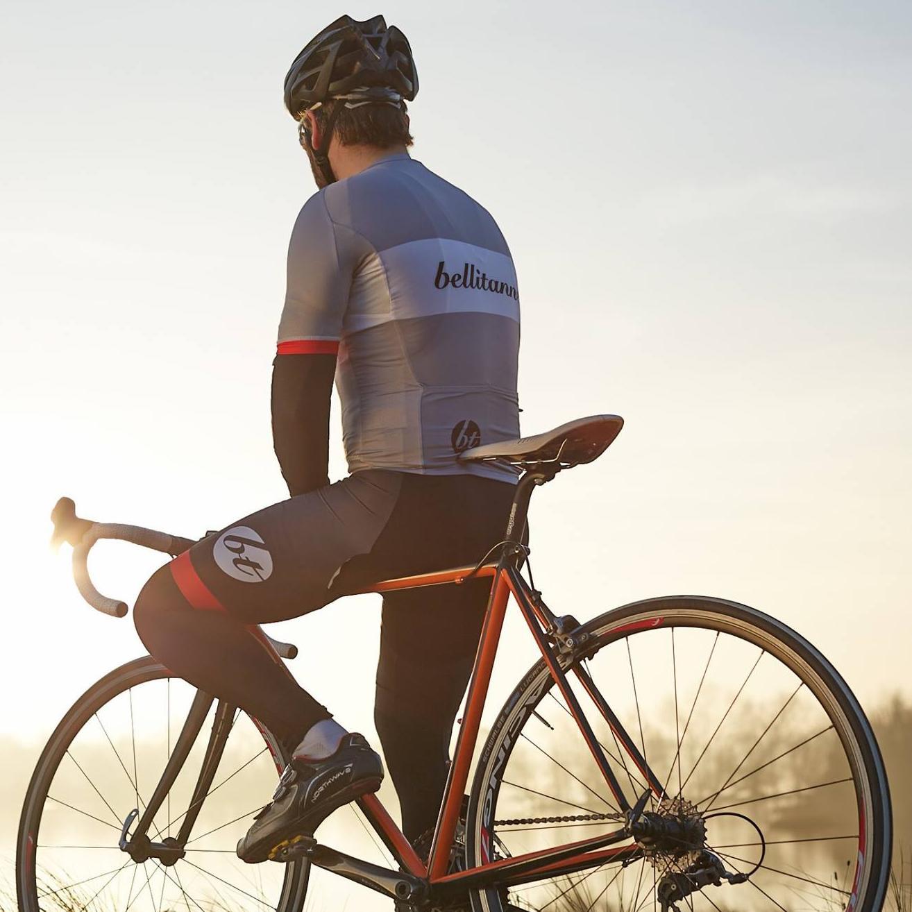 Noticias, algunas pautas entrenamiento y los más curioso del ciclismo.