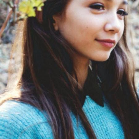 hola somos 100 % rowan blanchard ella es lo mejor daria cualquier cosa para poder verla en persona