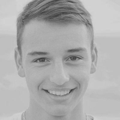 Étudiant en communication visuelle. @MJMofficiel - @CoMathxDesigns