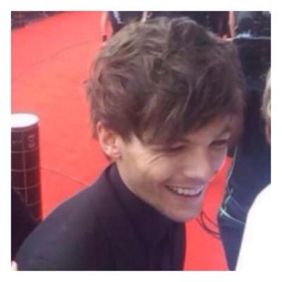 follow @njhft70s bc she gave you this free follow