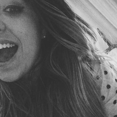 Here to support songwriter and singer Sandra Hunter • follow her: @sandraidk & @ilyIouis