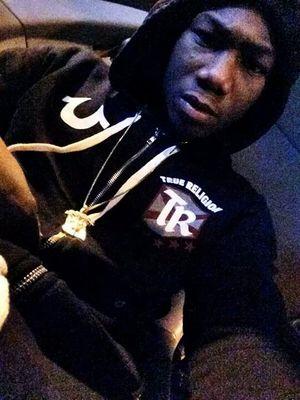Im steady losin my twitters  lil shit Follow me tho