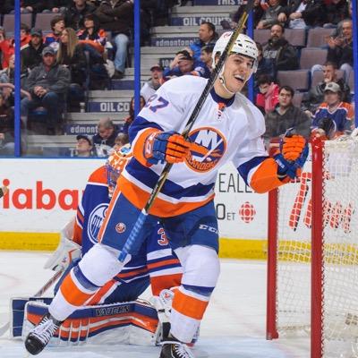 Die hard Islander fan tweeting about the Isles, NHL, and all my thoughts about hockey. Follow, and tweet at me. |NYI| Nassau Coliseum.