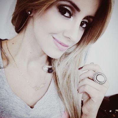 Larielle ✨❤      
O resto tanto faz se eu tiver você!     
  Kari seguiu : O2/O4 ✌❤