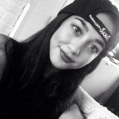 ♛ 5 Havo. 28-08 jarig #halfbloedje #teambrunette instagram: xlisandia