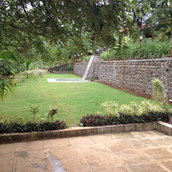 Dreamlandd Resortt, 40 kms from Chandni Chowk, Pune- a Picnic Spot at Mulshi on a hilltop kissed by the clouds & blessed by nature.