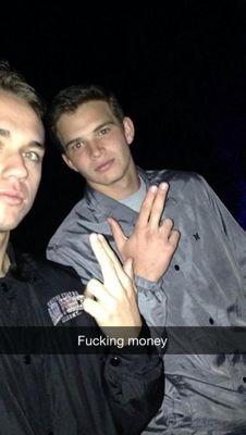 Mike96D's profile picture. "Ours is the Fury" House Baratheon 🦌