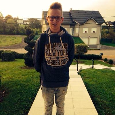 LuCaS_PoWeRPGM's profile picture. 