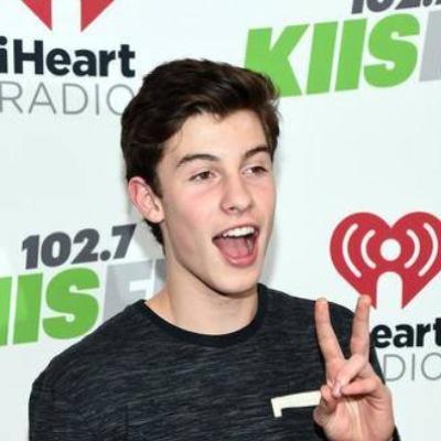follow free! siga esse user por favor @espinosalacrou -- pede sdv se quiser :) love u