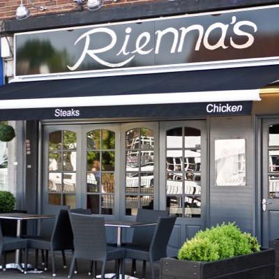 Riennas Restaurant.
Luxury seafood & fine wines, Oysters,Lobster,Fish & Meat.You will not be dissapointed! 01708469463