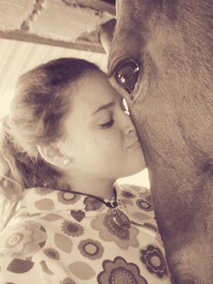 El caballo algo mas que un animal Toda amazona tiene un caballista que  la vuelve loca. Horseback