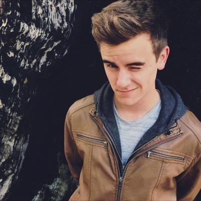 ••youtube obsessed••netflix addict••music loving••food enthusiast••