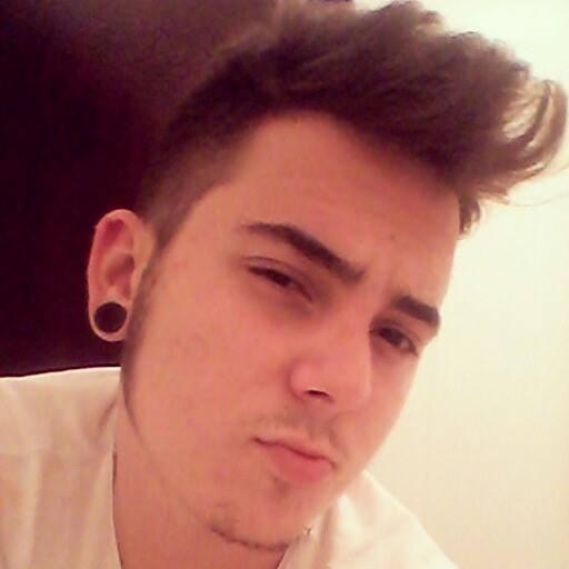 SE DEFINIR É SE LIMITAR!
Instagram: gigiozanetti