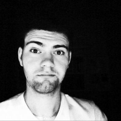 exStudent, stillDreamer, Chuck fan, just another nobody =)